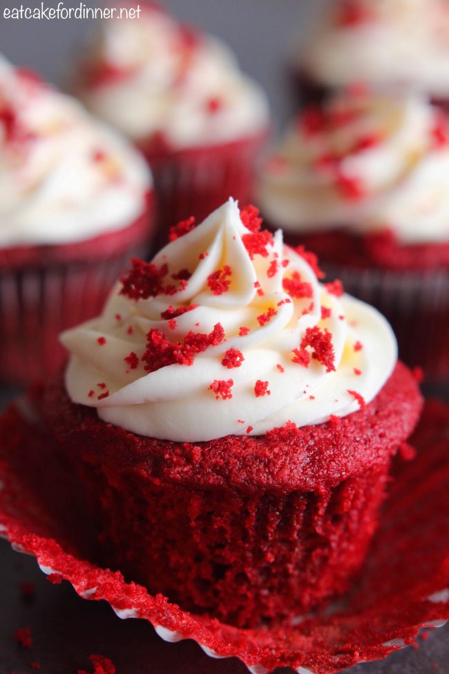 Red Velvet Cupcake, Source:therecipecritic.com